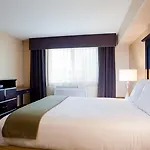 Holiday Inn Express Hotel & Suites Woodland Hills By Ihg