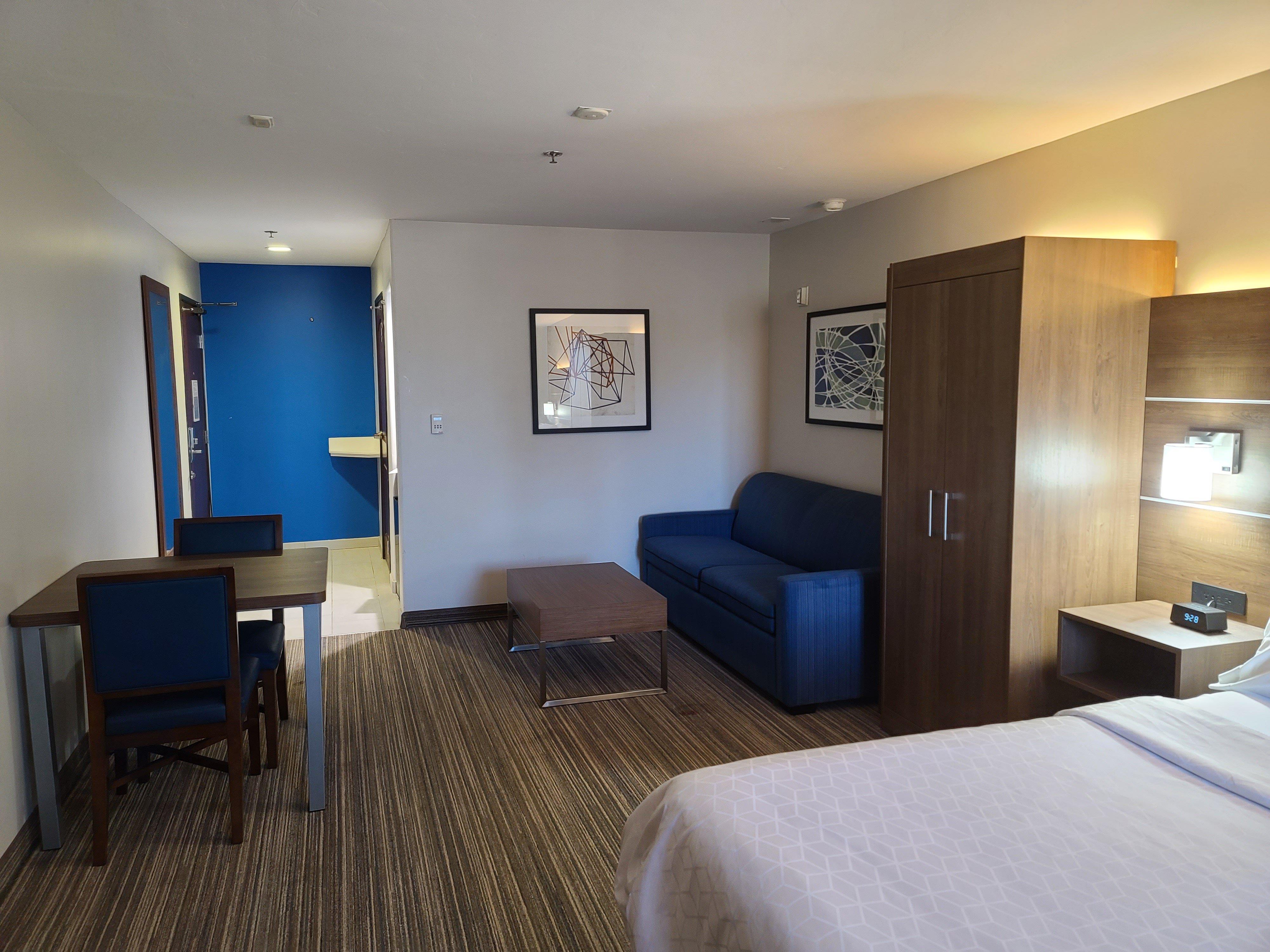 Express & Woodland Hills By Ihg 3* Los Angeles
