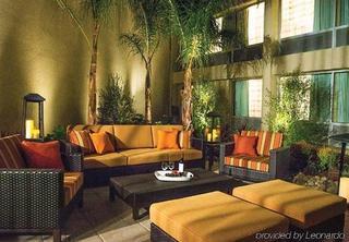Express & Woodland Hills By Ihg 3* Los Angeles
