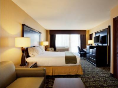 Express & Woodland Hills By Ihg Hotel Los Angeles